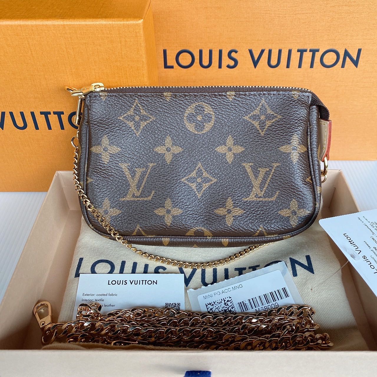 vuitton monogram mini pochette