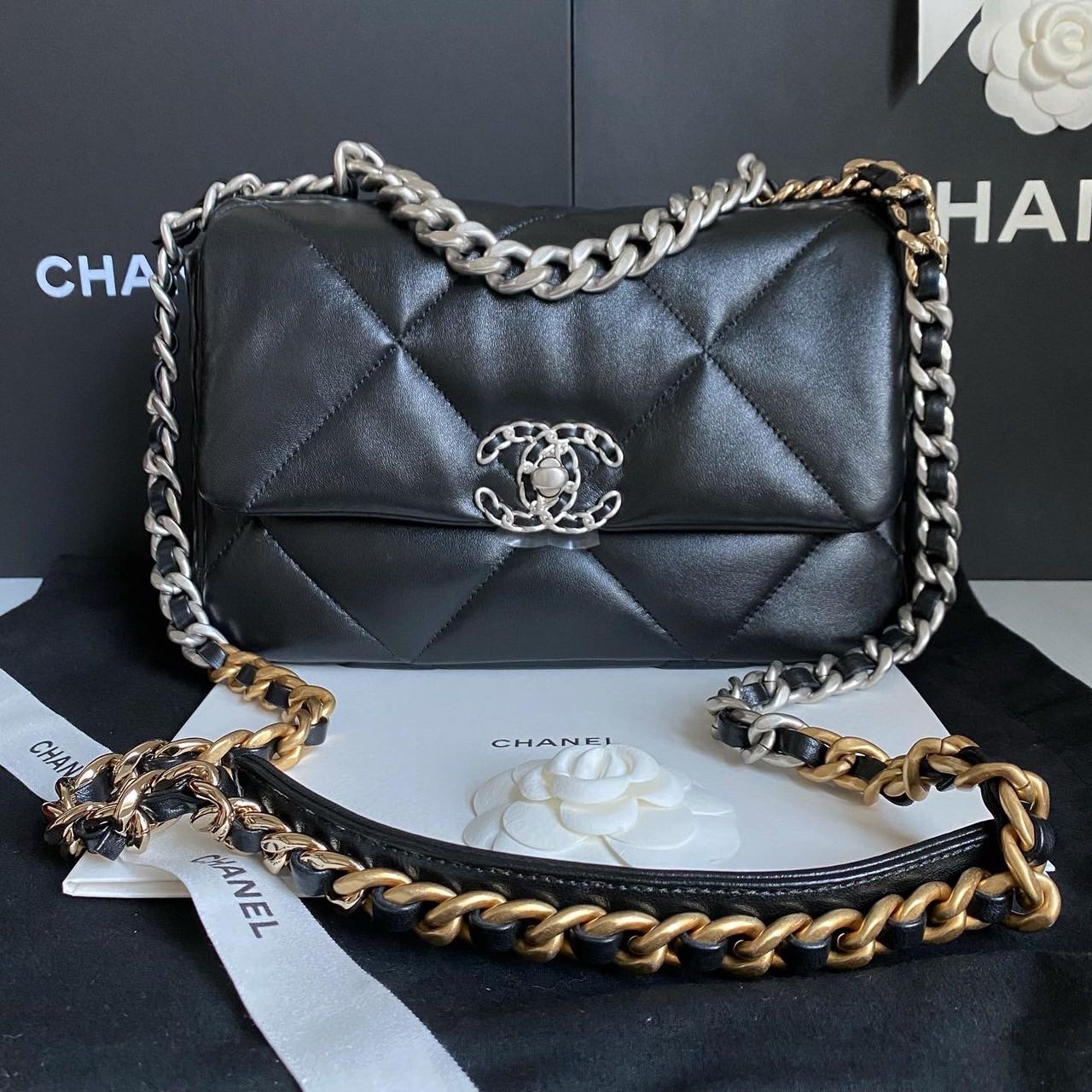 19 Bag help : r/chanel