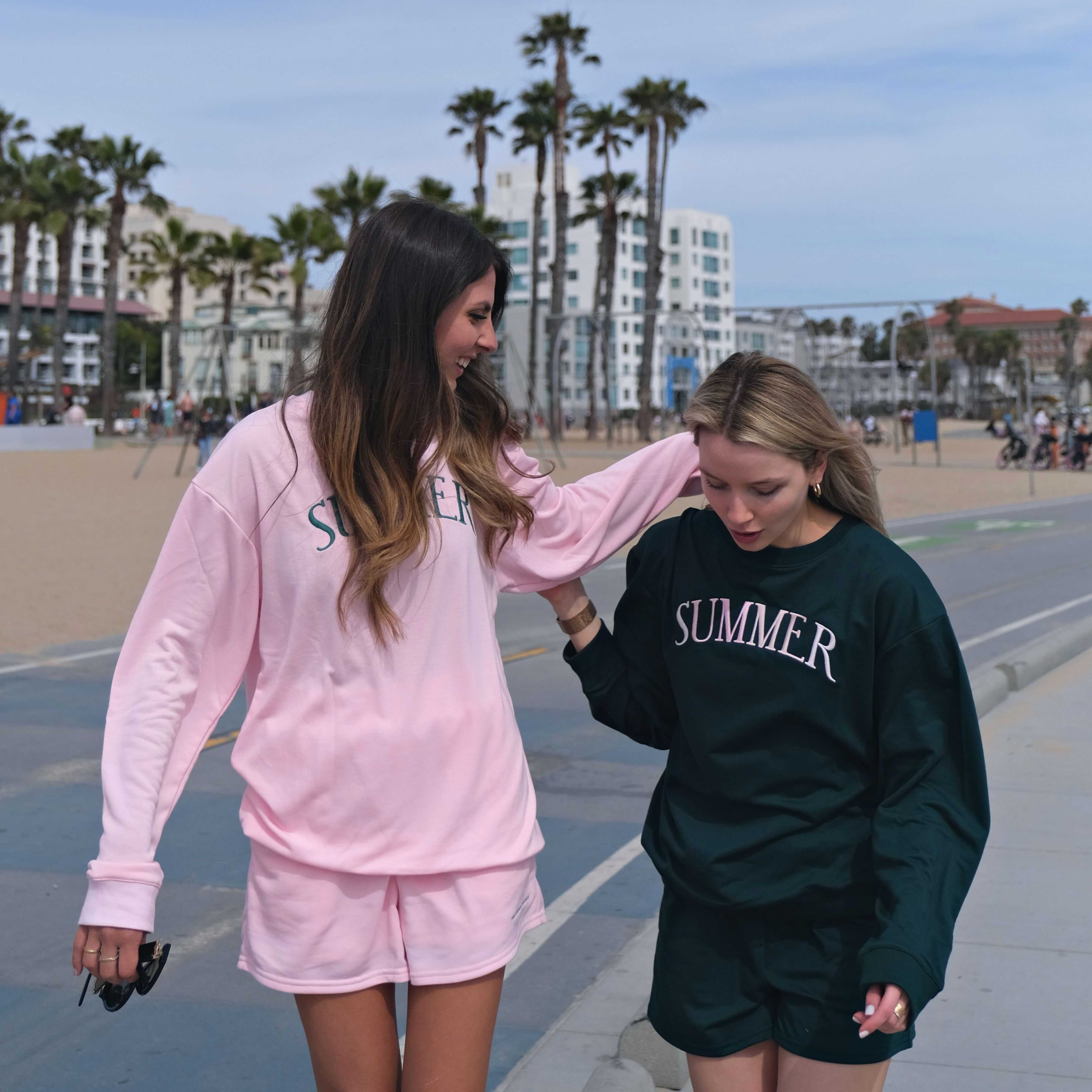 Casa De Verano - SUMMER Sweater & Shorts Set | LINE SHOPPING