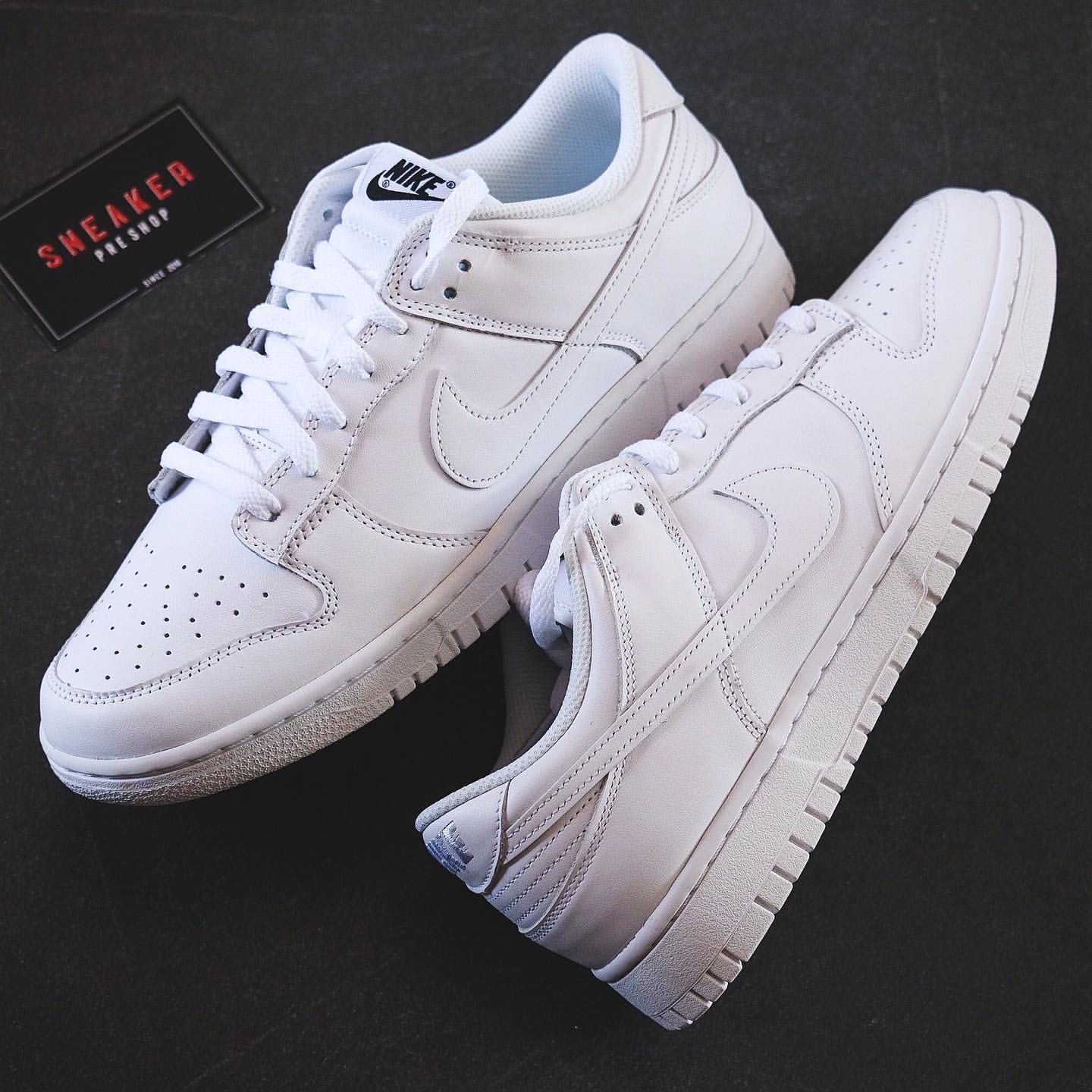 Nike sb dunk low triple white on sale