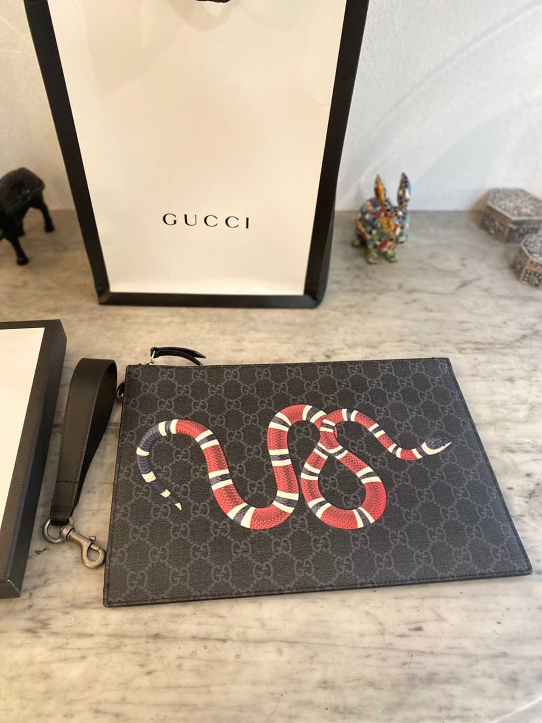 Gucci bestiary pouch 2025