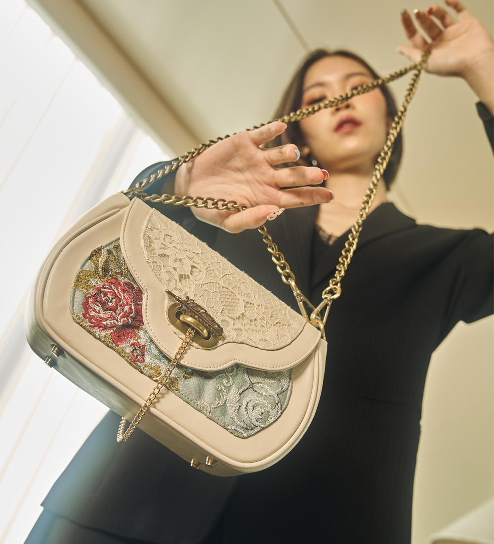 Parker in embellished outlet signature rose print
