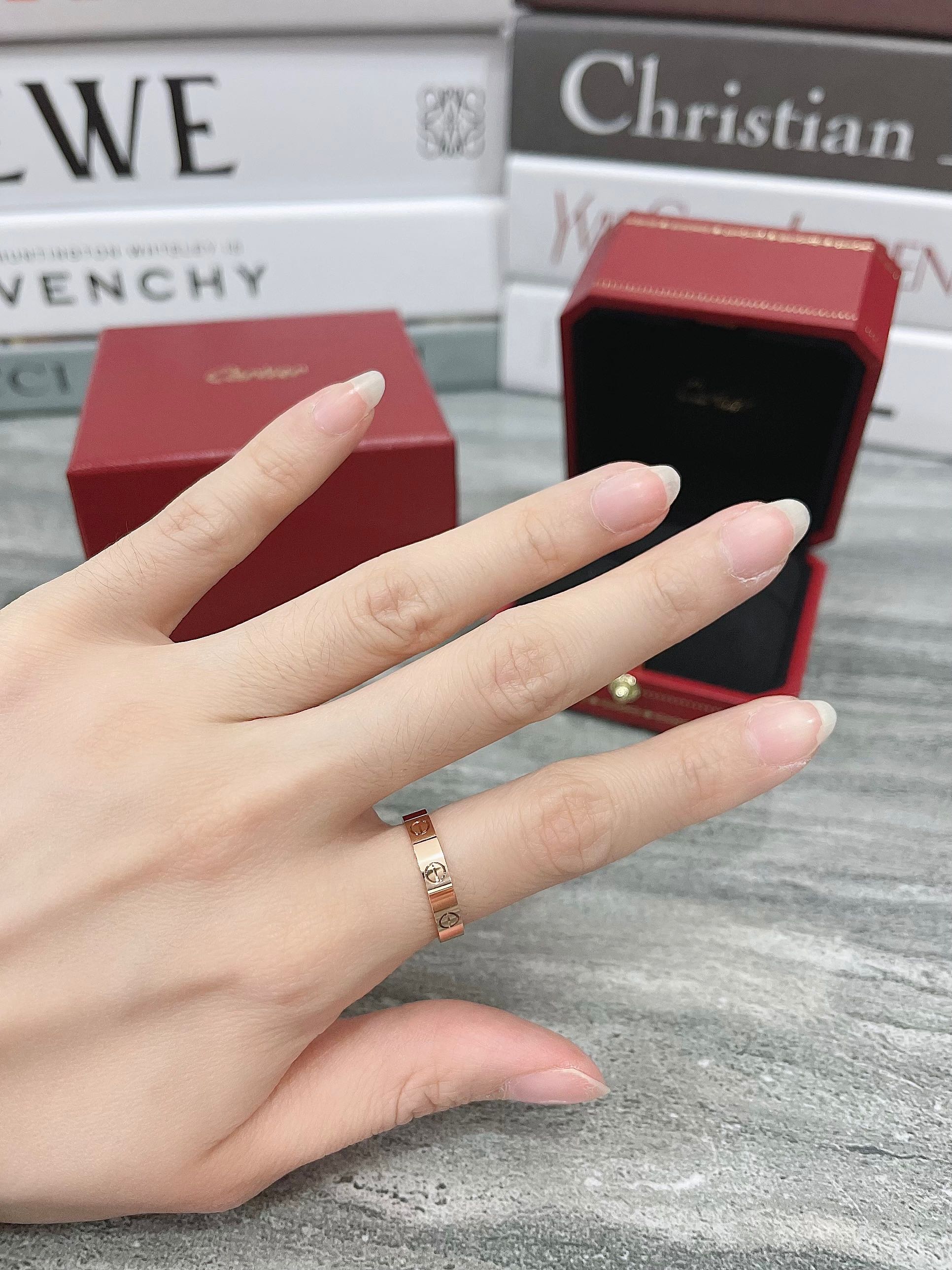 Cartier love deals sm