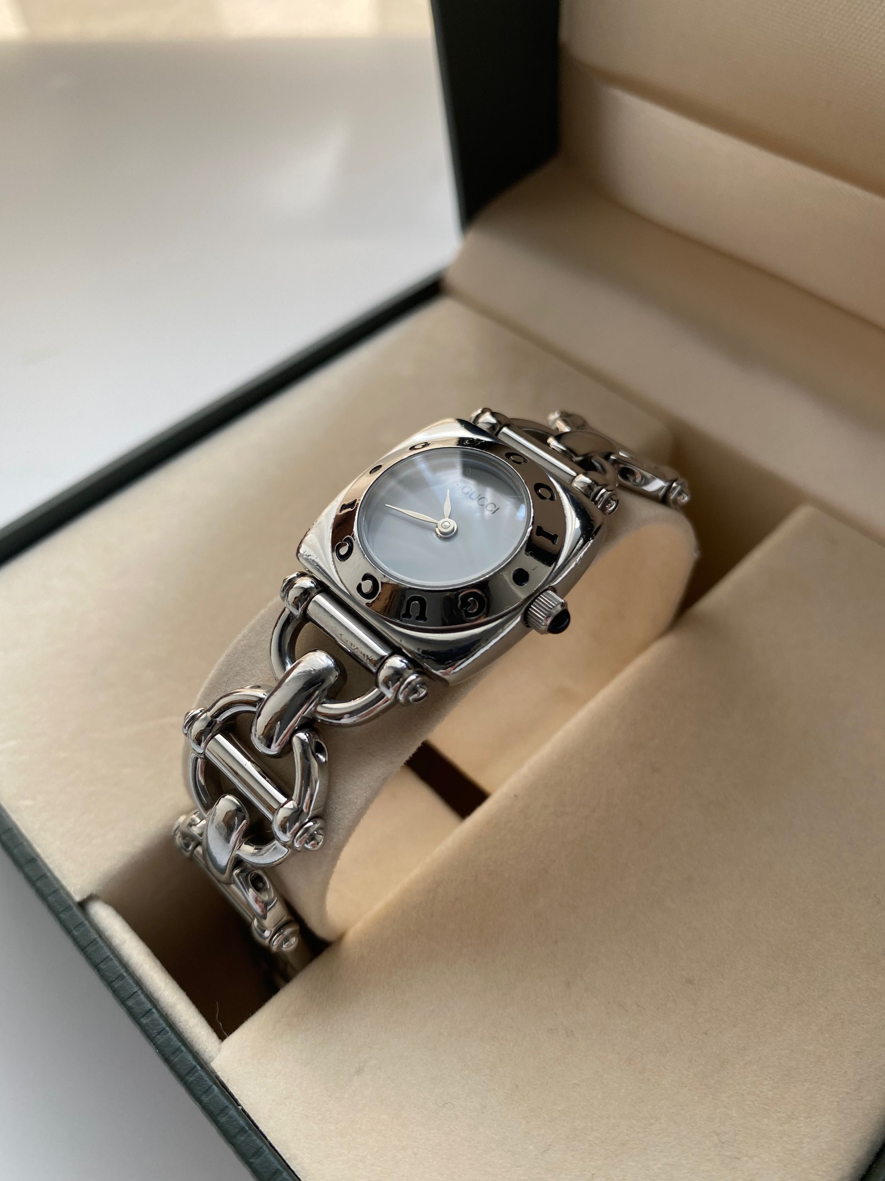 Gucci 6400l ladies watch shop