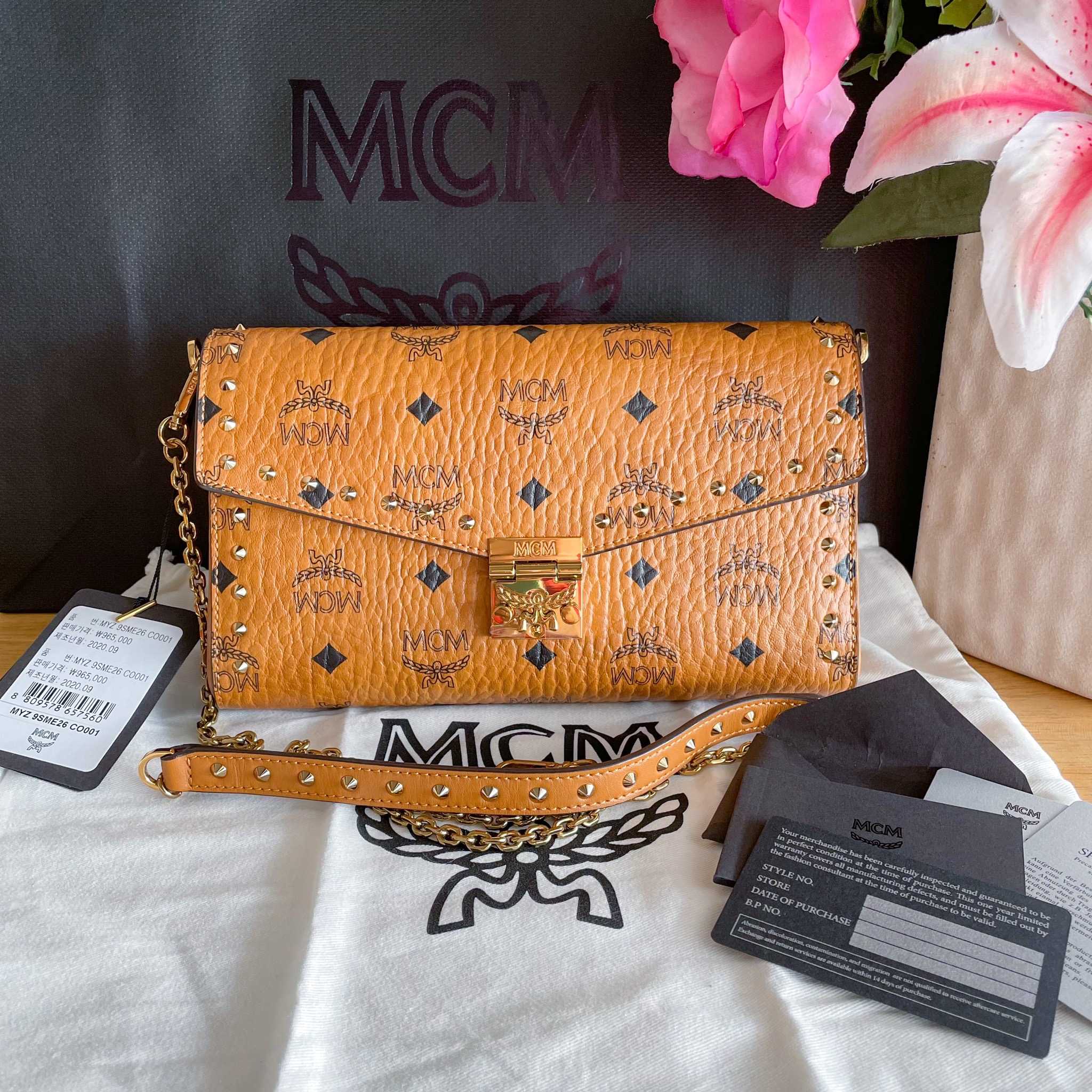 กระเป๋าสะพาย MCM Millie Crossbody in Studded Outline Visetos Size - Medium  มีหมุด