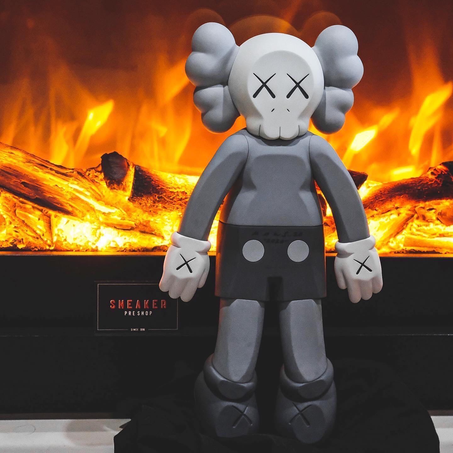 KAWS Companion 2020 Figure Grey LINE SHOPPING