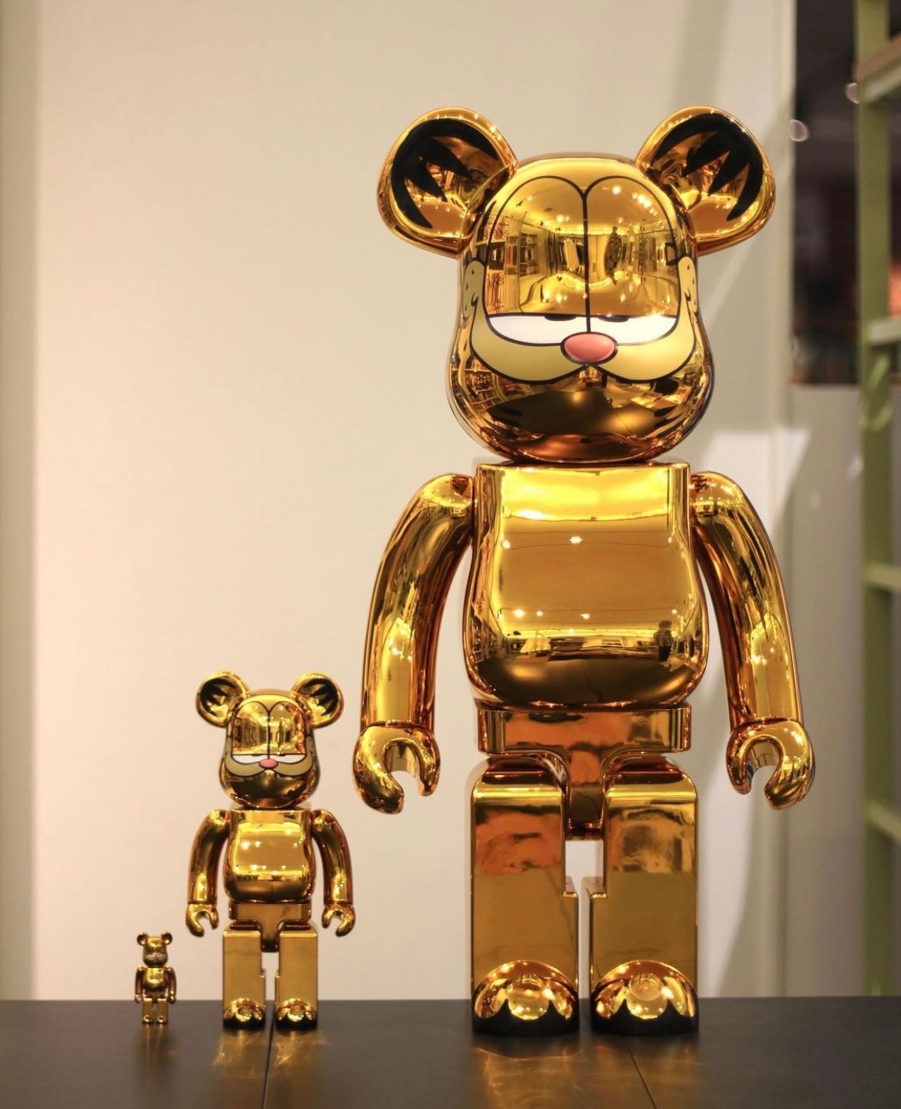 ✨Pre-order BE@RBRICK GARFIELD GOLD CHROME Ver | LINE SHOPPING