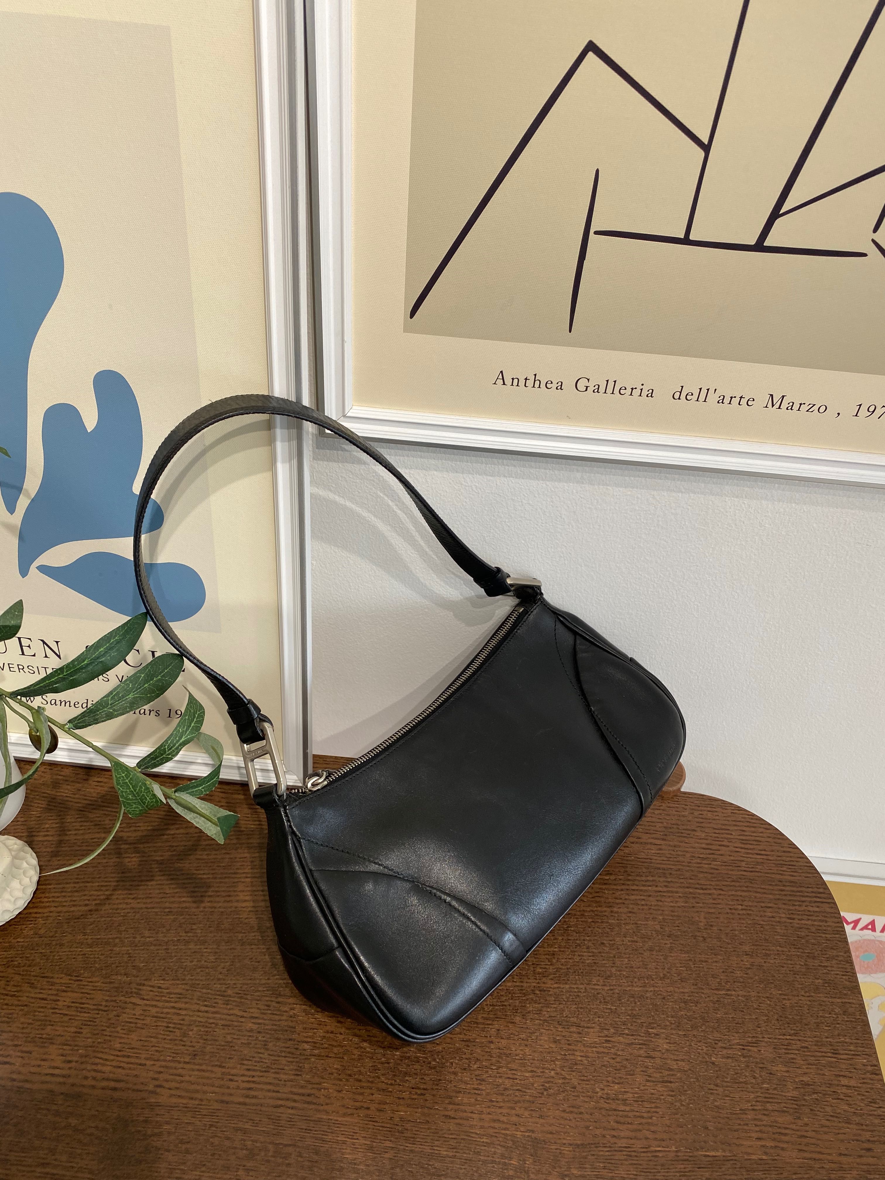Prada leather pochette bag LINE SHOPPING