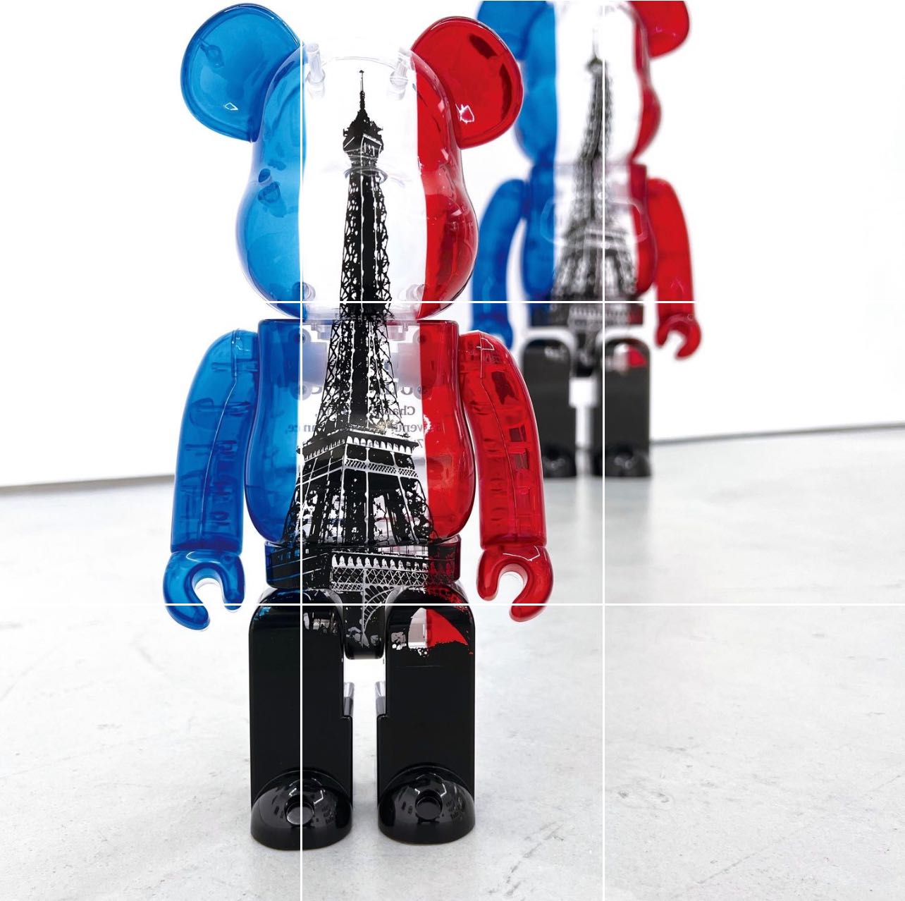 ✨Pre-order BE@RBRICK EIFFEL TOWER Tricolor Ver. | LINE SHOPPING
