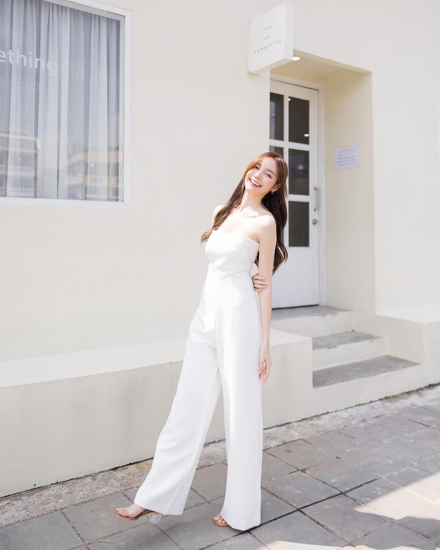 Minimal jumpsuit best sale