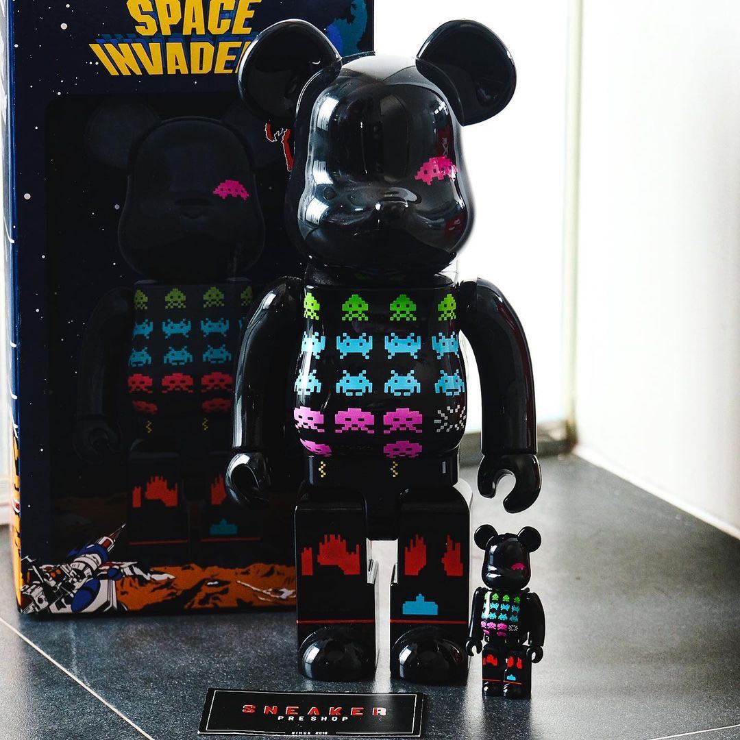 Bearbrick space invaders store