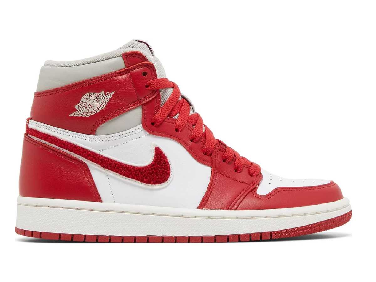 Air jordan 1 retro on sale high og bg 'varsity red'