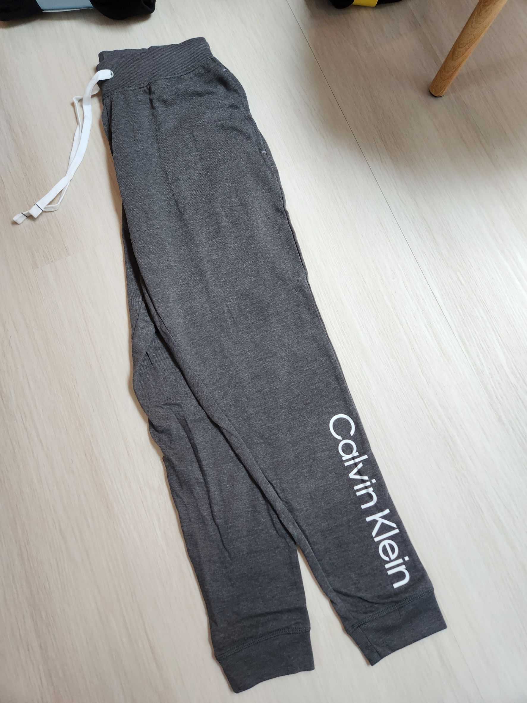 กางเกง ขา ยาว calvin klein