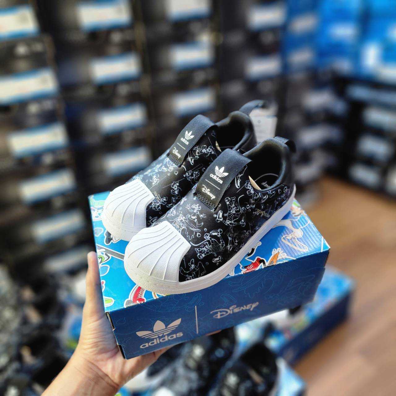 Adidas Superstar x Disney Goofy 360C | LINE SHOPPING