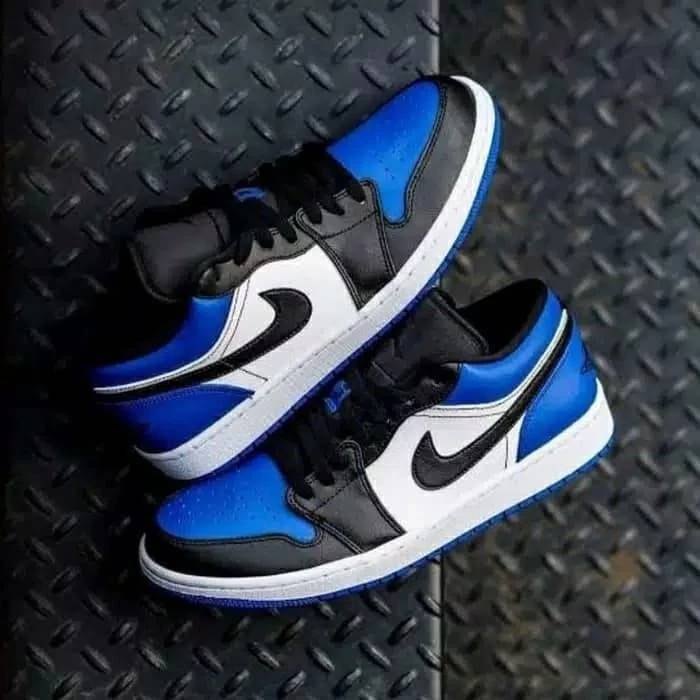 Nike Air Jordan 1 Low Royal Toe LINE SHOPPING
