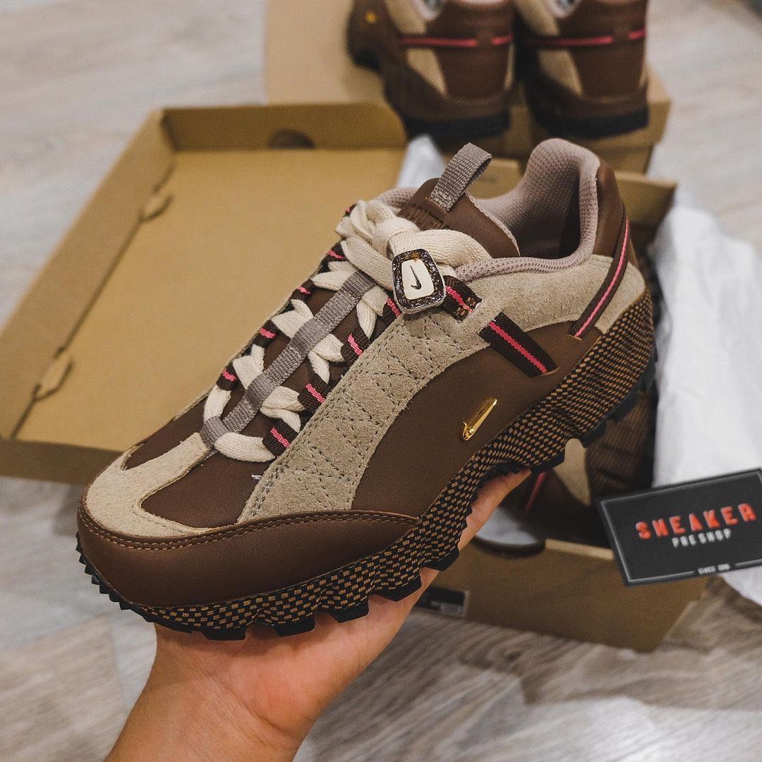 SNEAKER PRESHOP | LINE SHOPPING