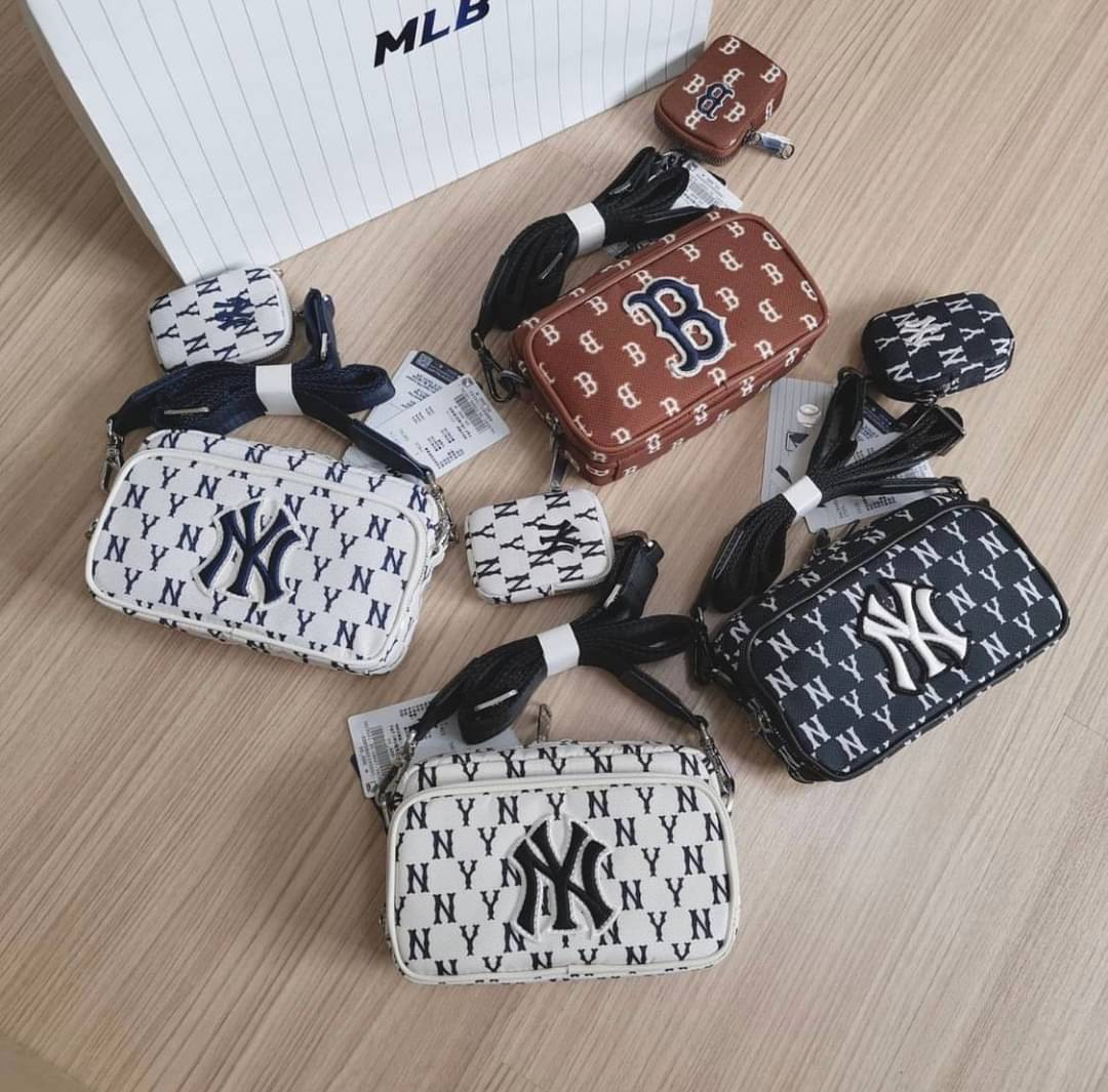 Mlb bag top