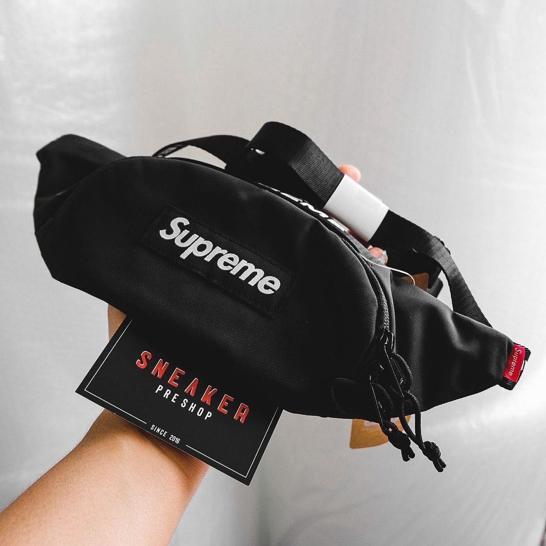 Supreme Small Waist Bag Black FW22