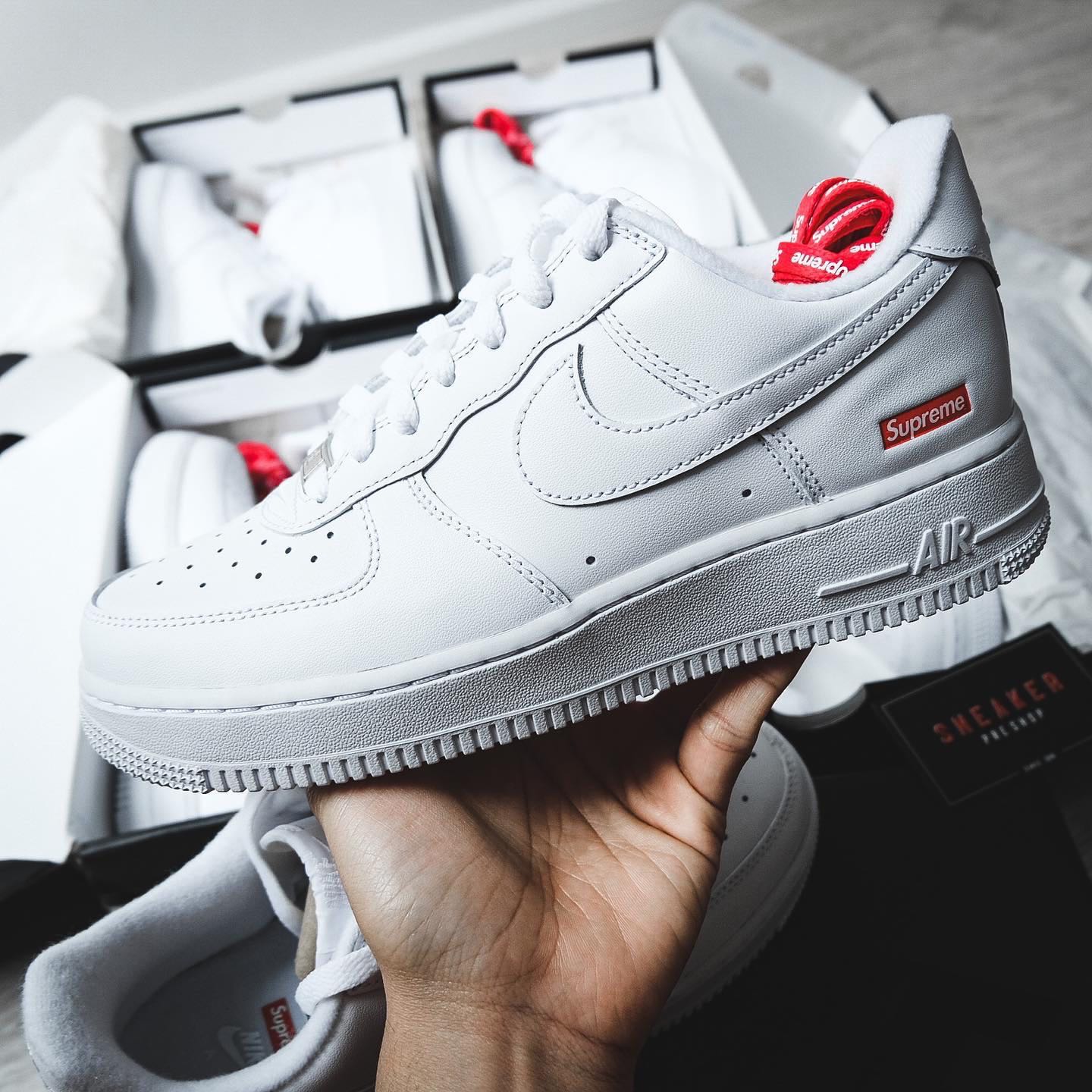 supreme × NIKE AIR FORCE 1 靴紐 シューレース 赤 - その他