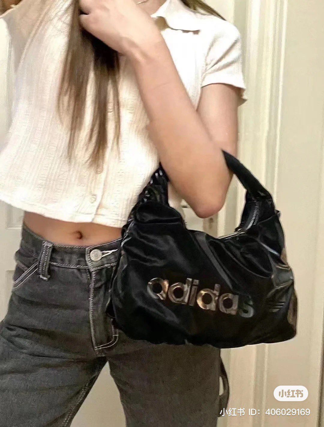 Adidas mini shoulder bag discount