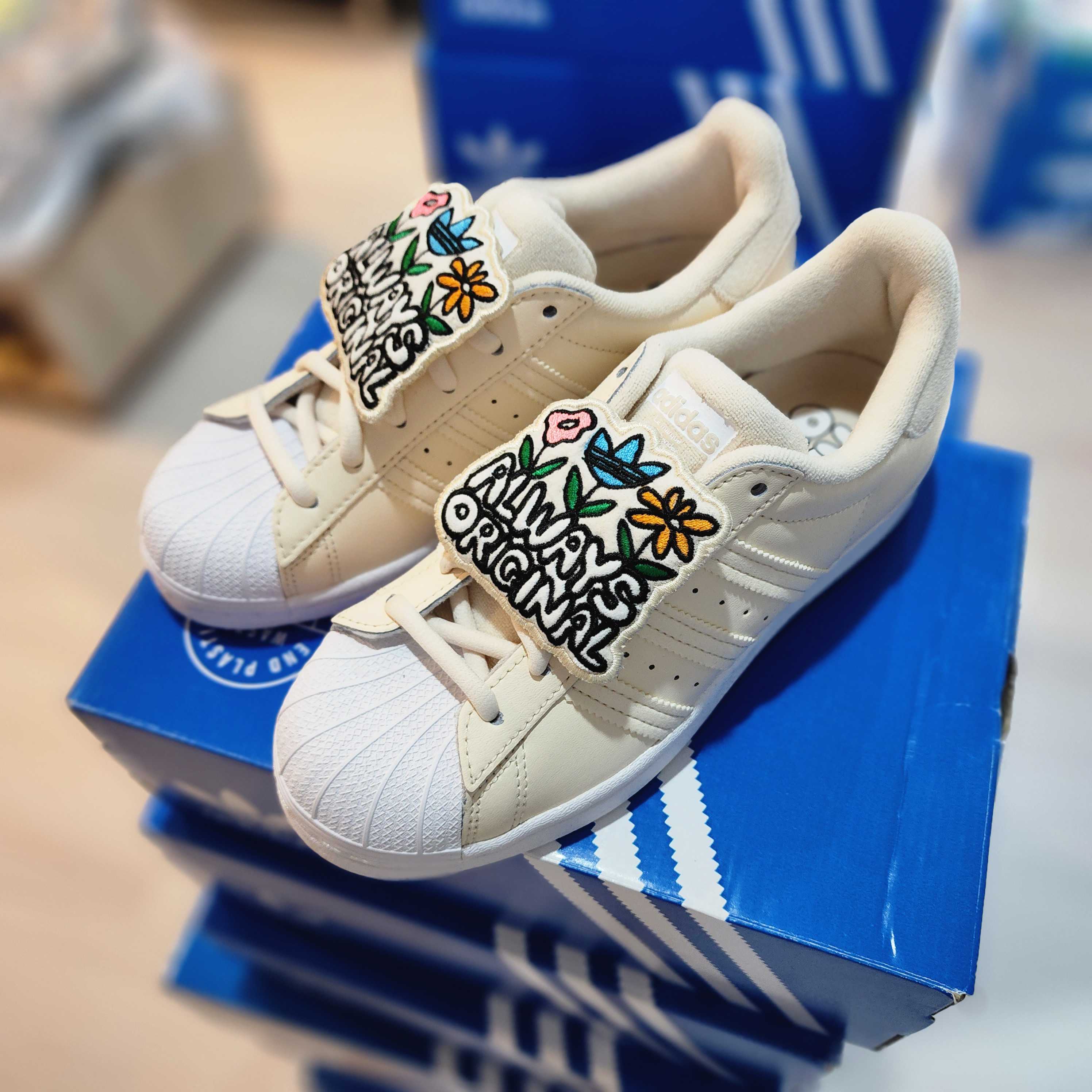 Adidas sales superstar 39.5