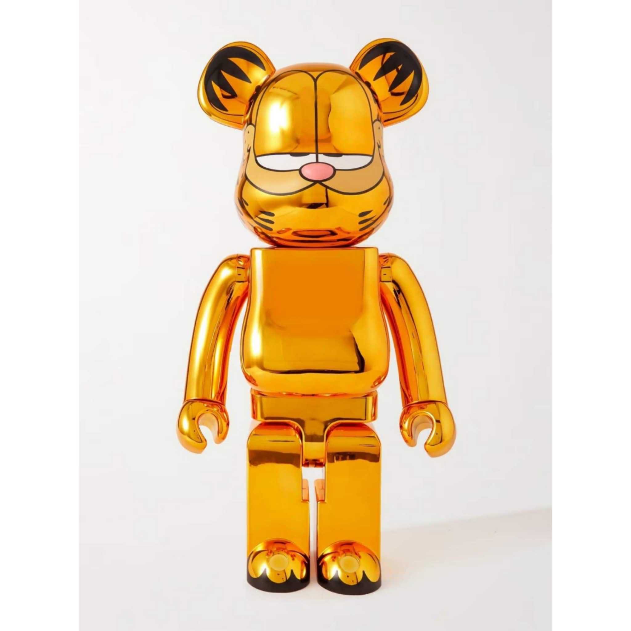Garfield bearbrick 1000 top