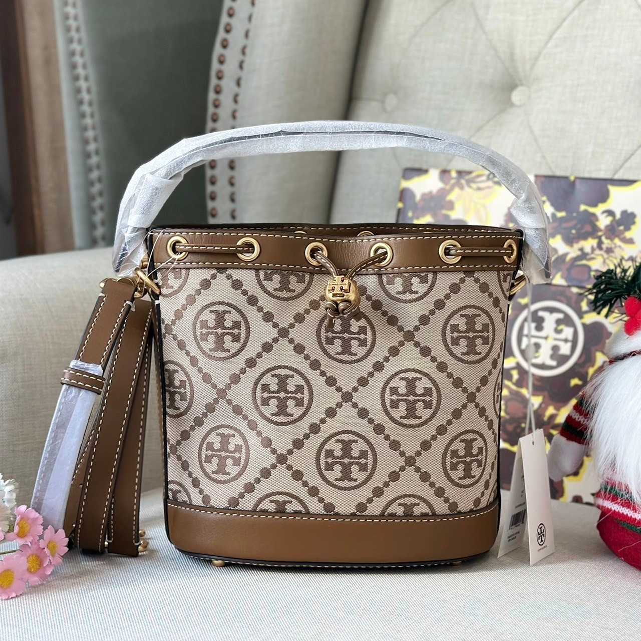 TORY BURCH MONOGRAM JACQUARD BUCKET BAG Toryburch 84336