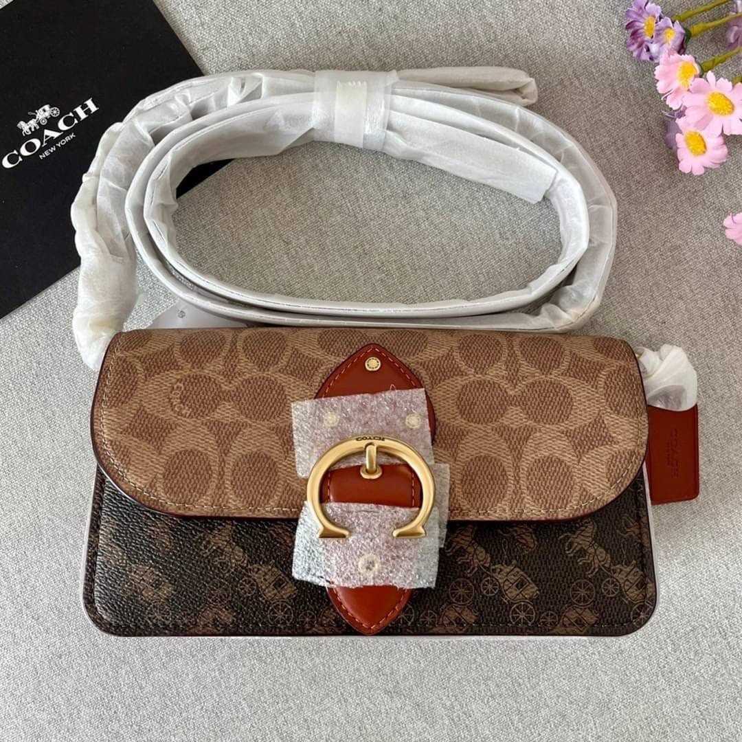 Beat crossbody clutch 2025