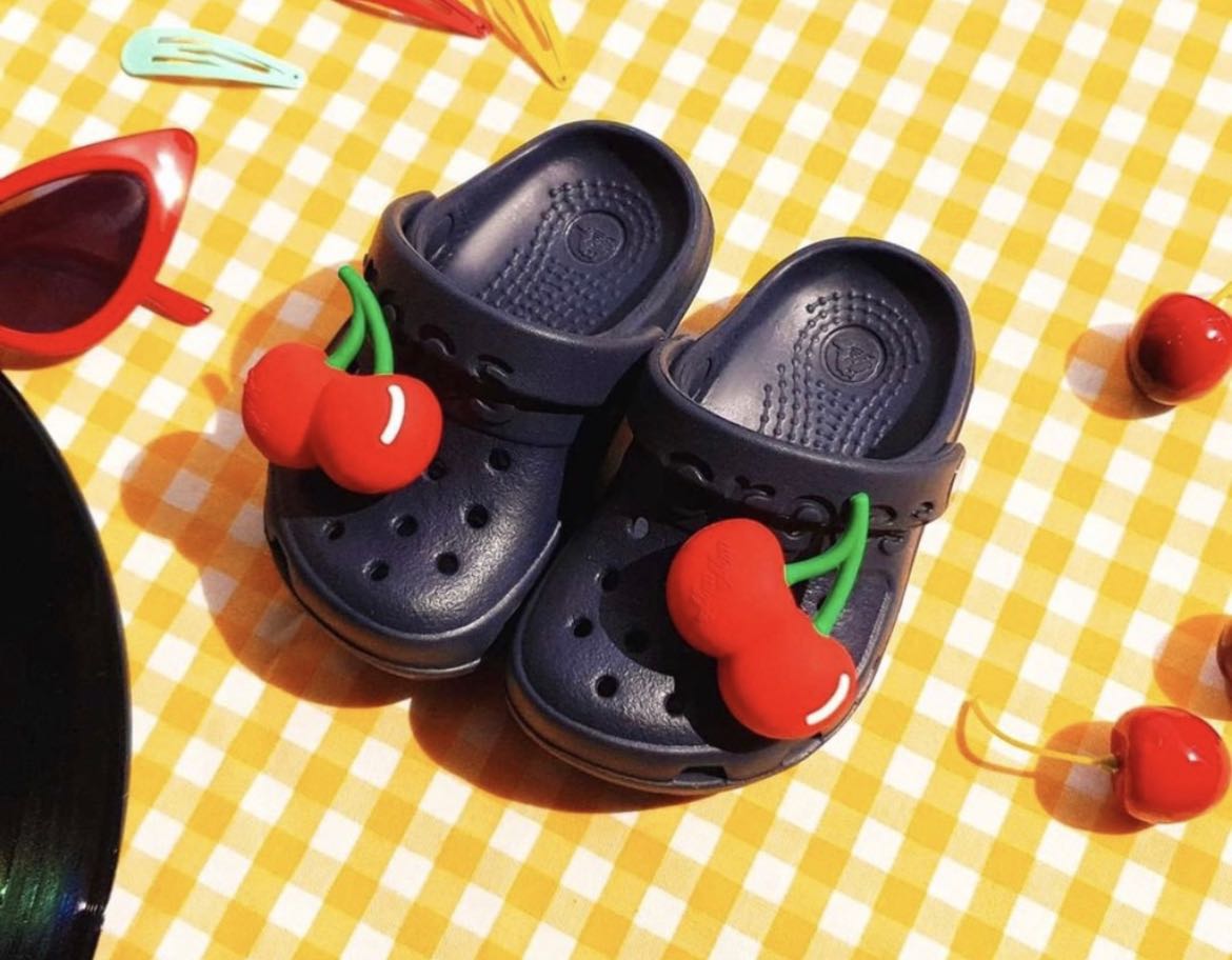 Jibbitz Cherry LINE SHOPPING