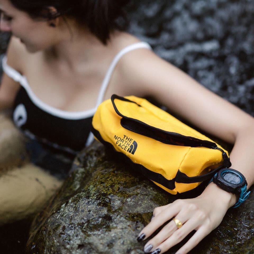 The north face wash top bag