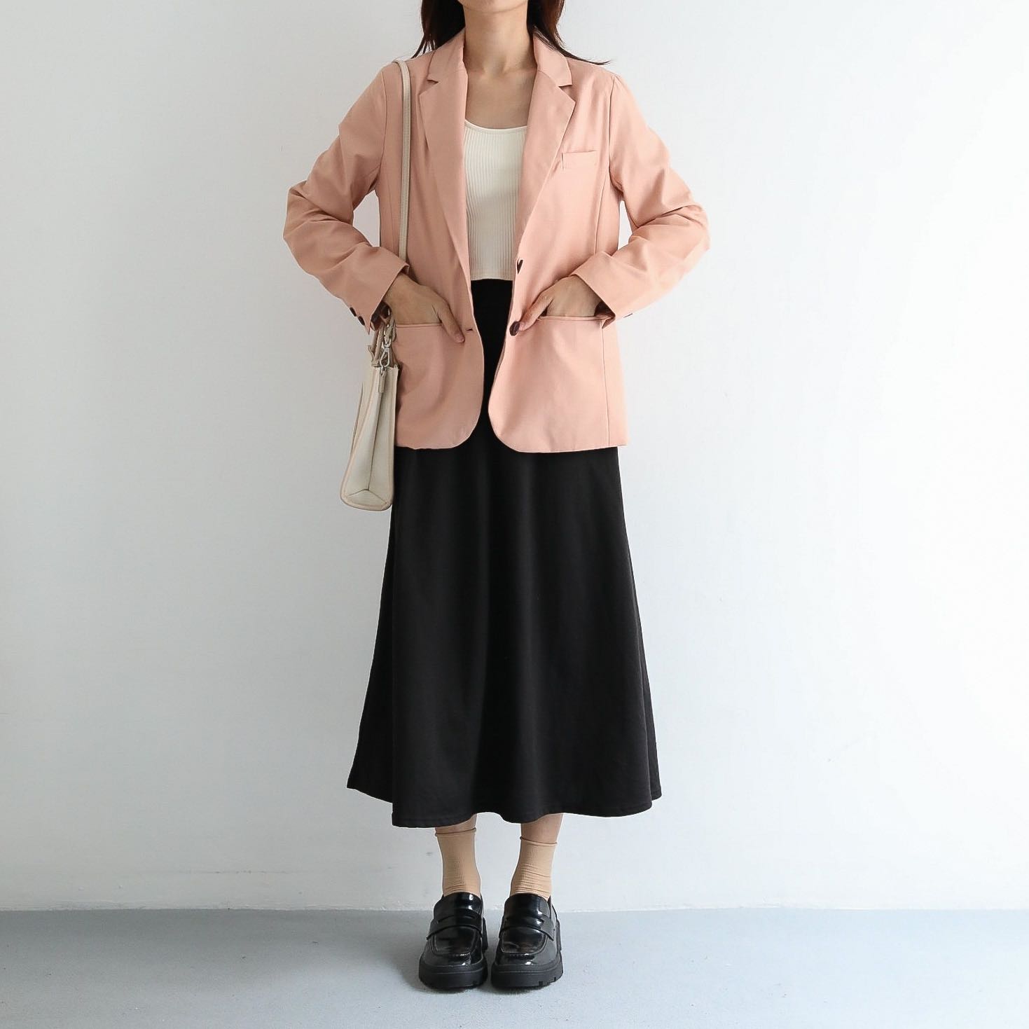 NICE CLAUP (M) | LINE SHOPPING