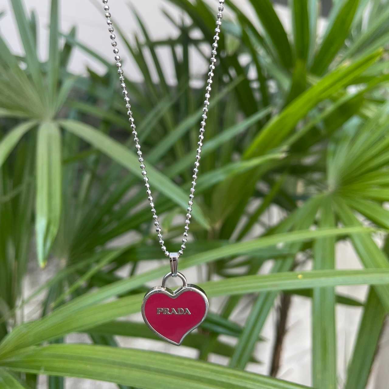Red heart shop prada necklace