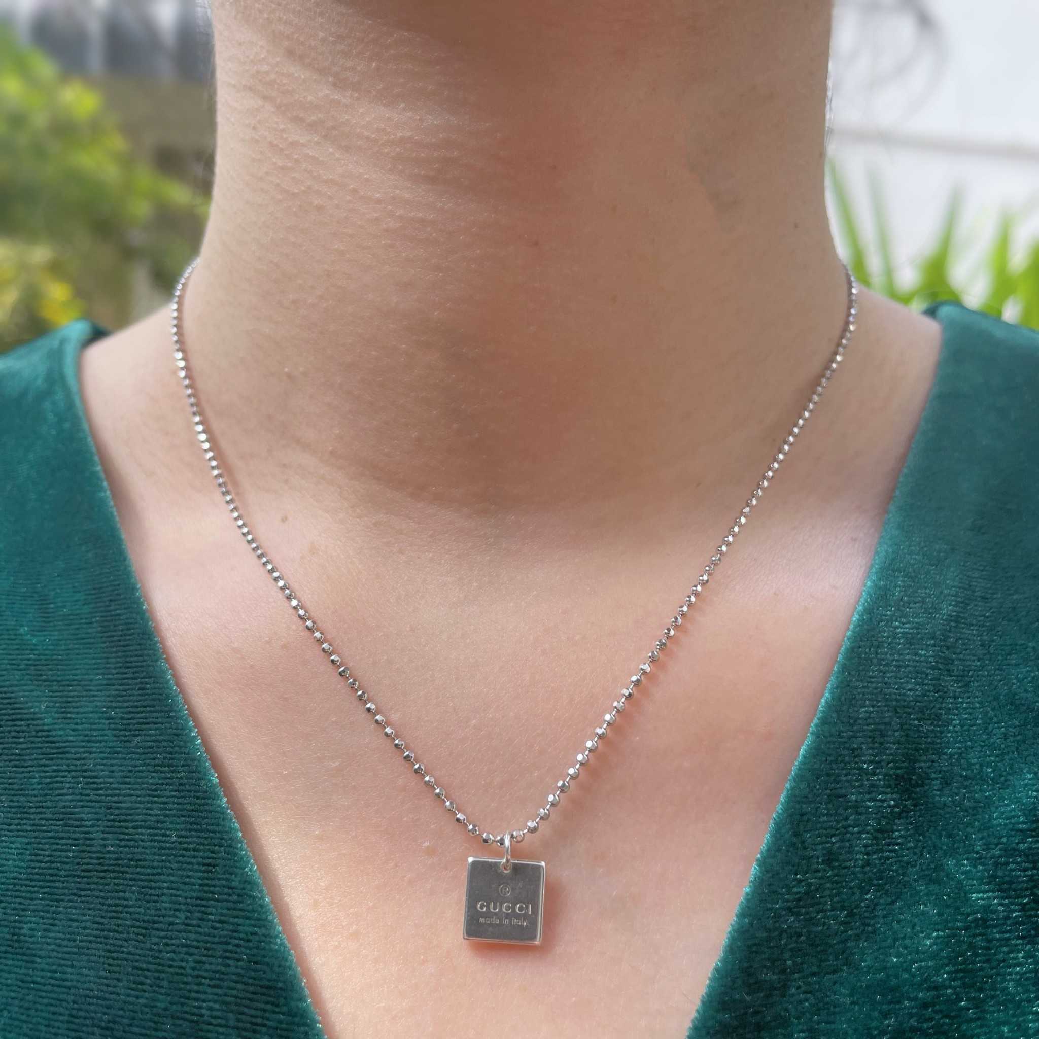 Gucci necklace sale square
