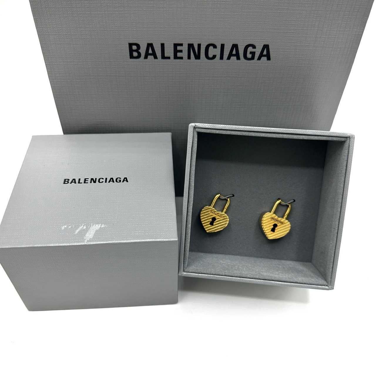 Balenciaga Heart lock Earrings LINE SHOPPING