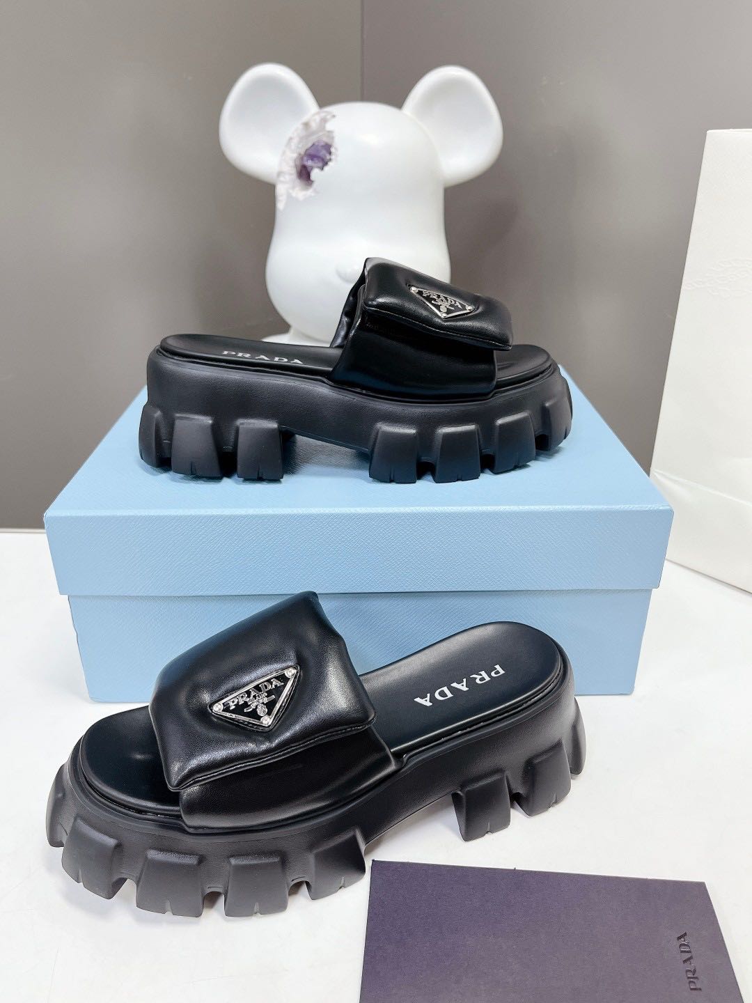 Prada LINE SHOPPING