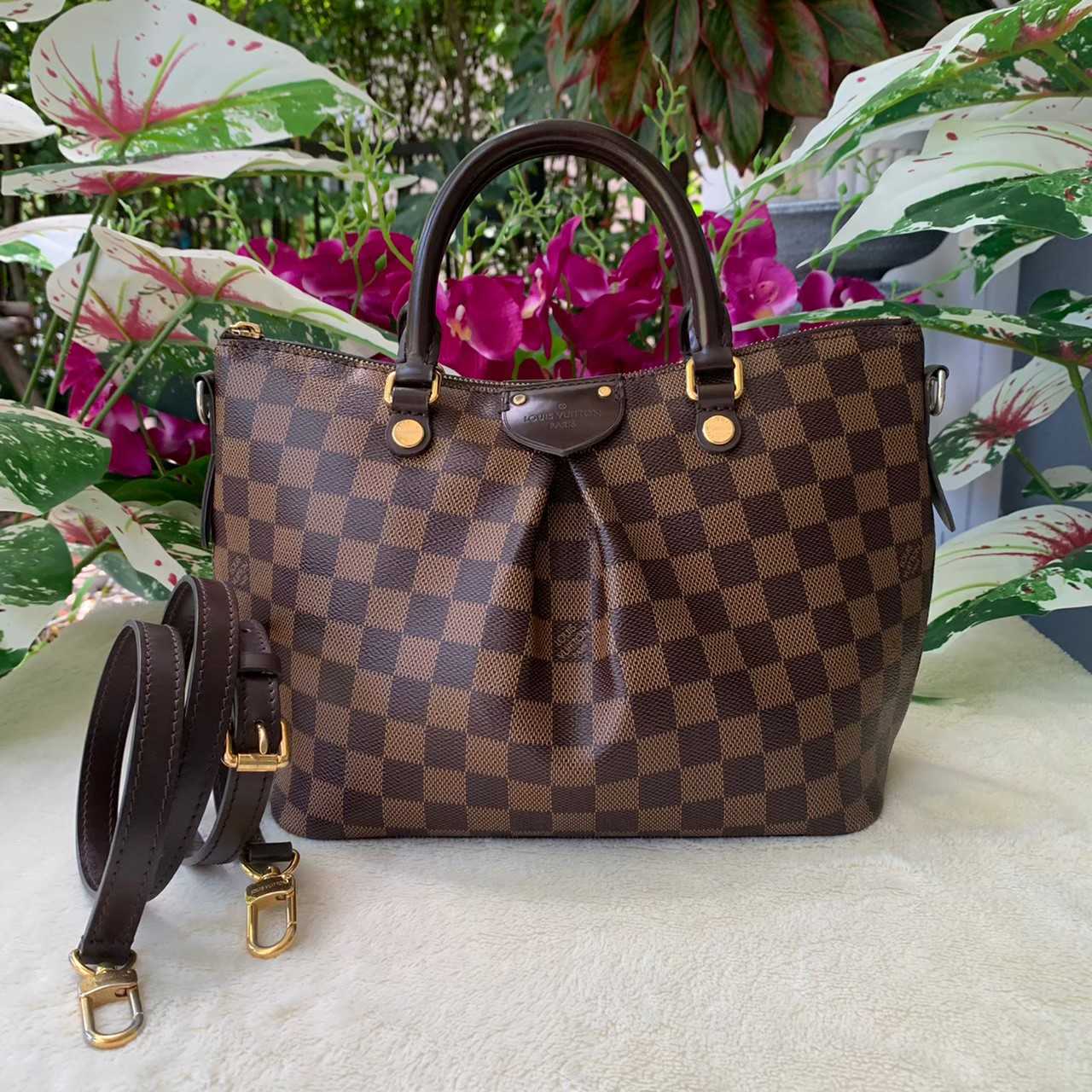 กระเป๋า LV Siena PM Damier