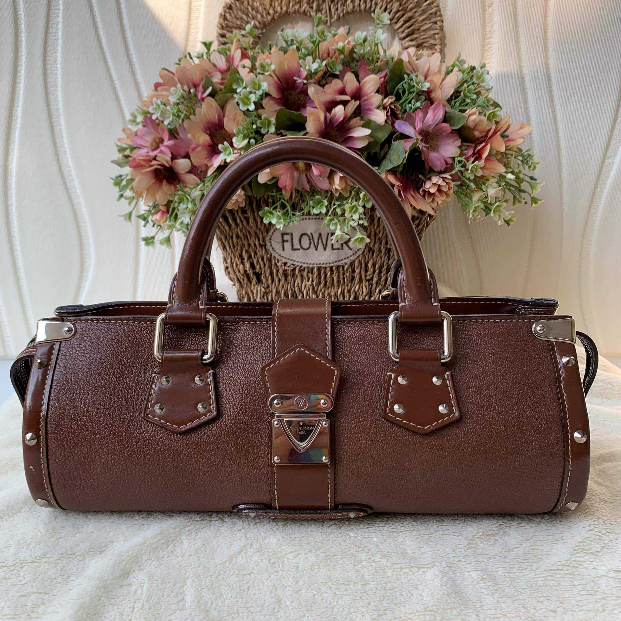 กระเป๋า LV Brown Suhali Leather Epanoui PM