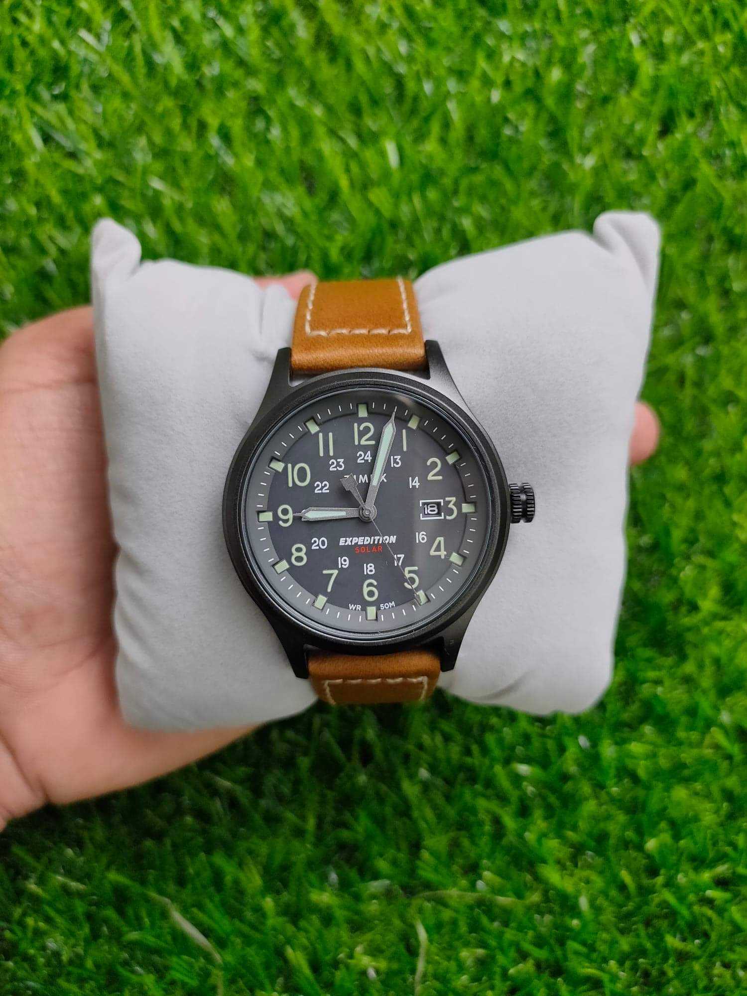 Timex expedition scout solar TW4B18500 1