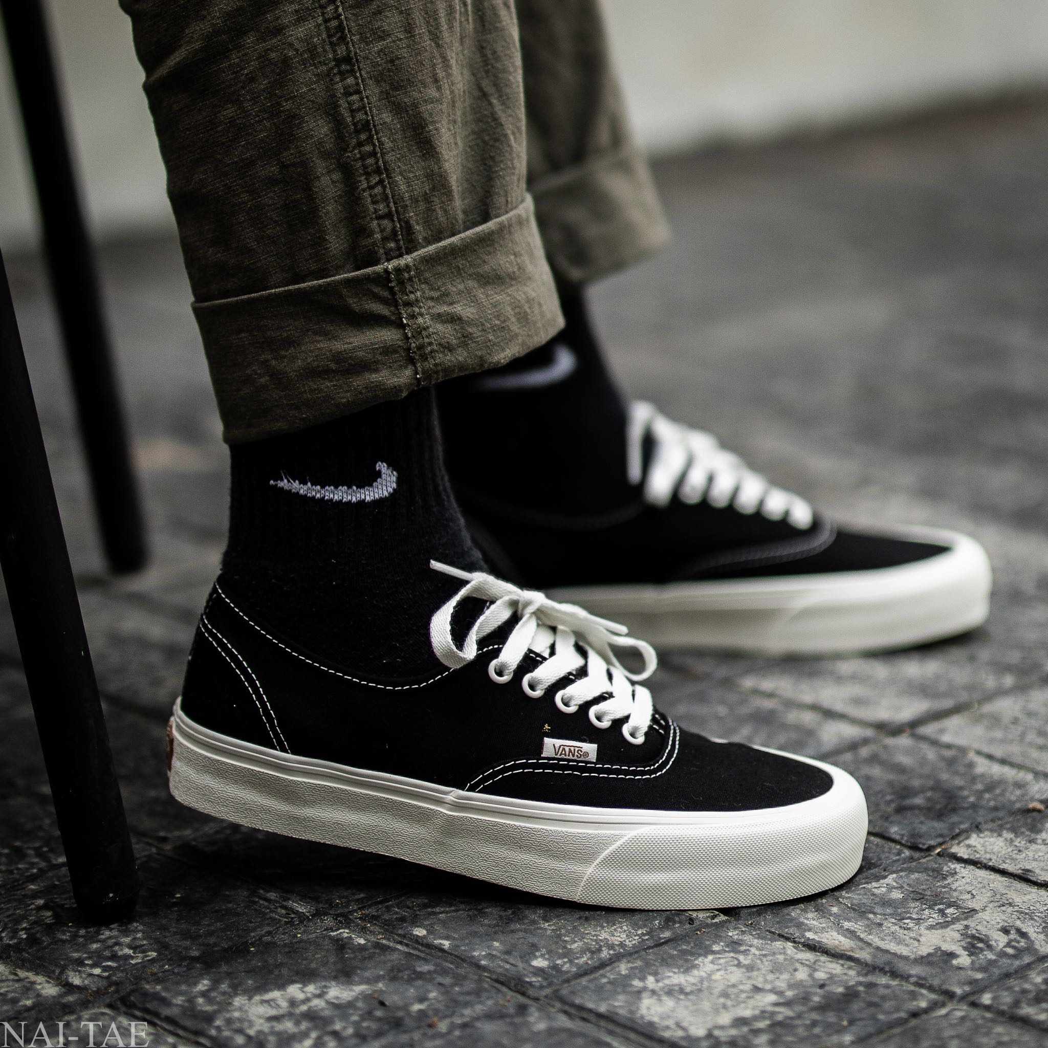 Vans black and outlet white authentic on feet