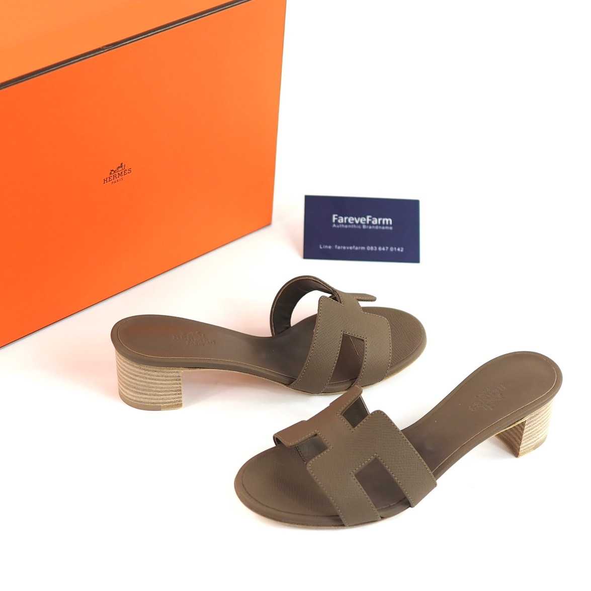 HERMES Oasis sandals Etoupe Shoes