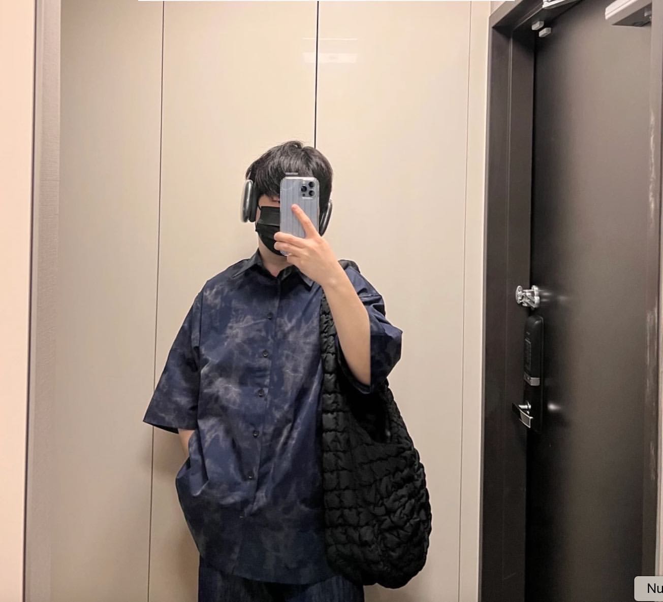 COS Quilted Oversized Shoulder Bag black LINE SHOPPING