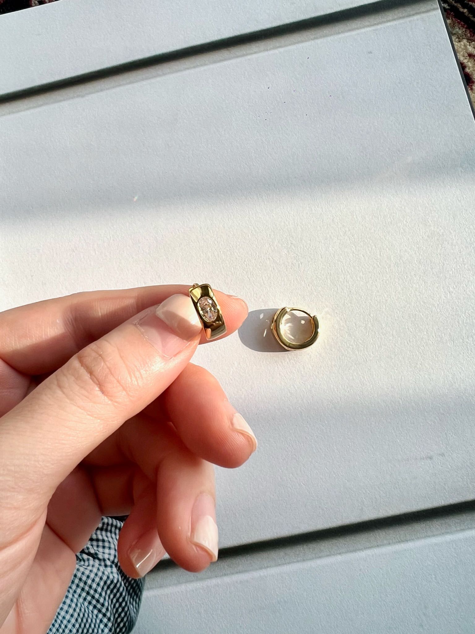 Crystal classic earring LINE SHOPPING