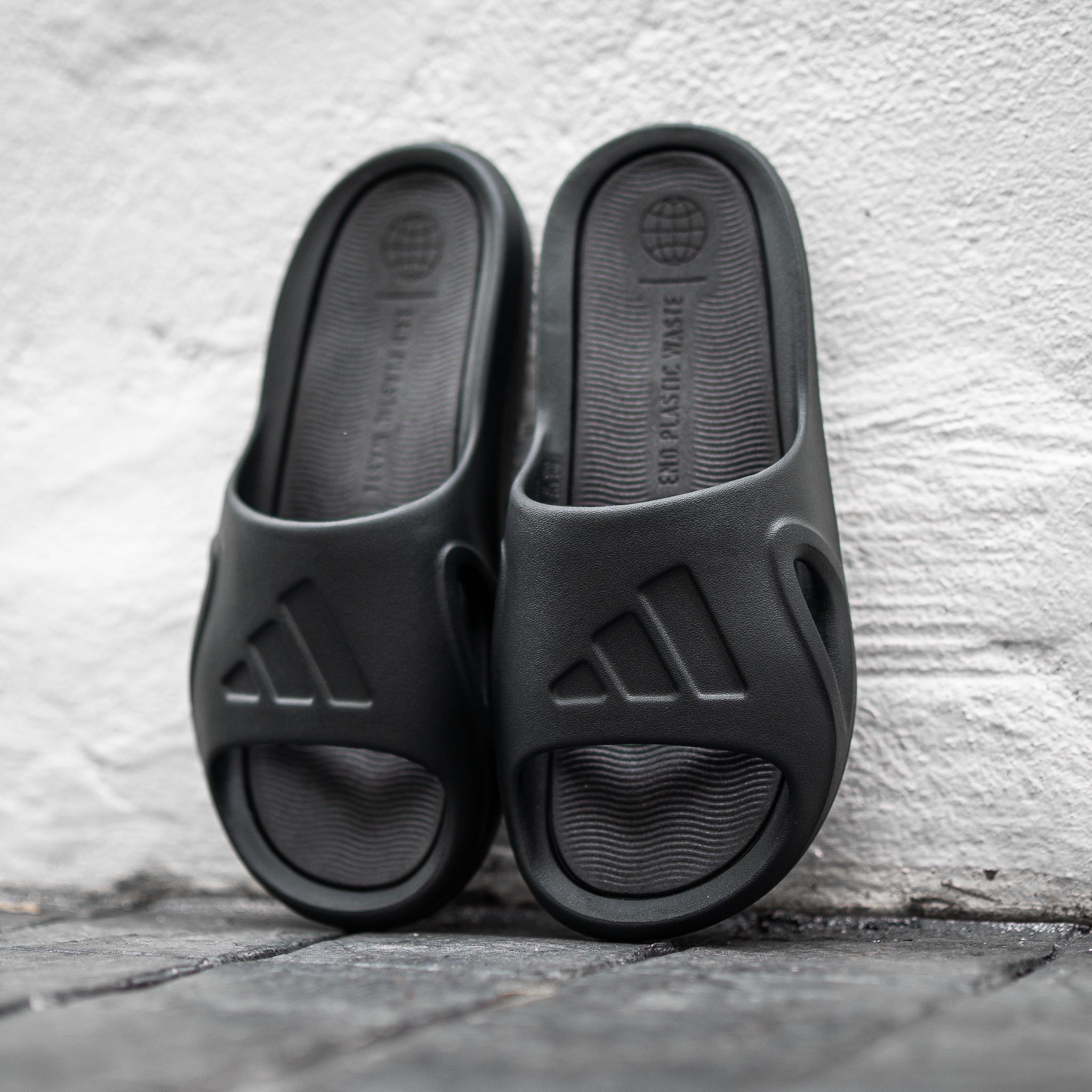ADIDAS ADICANE SLIDE BLACK LINE SHOPPING