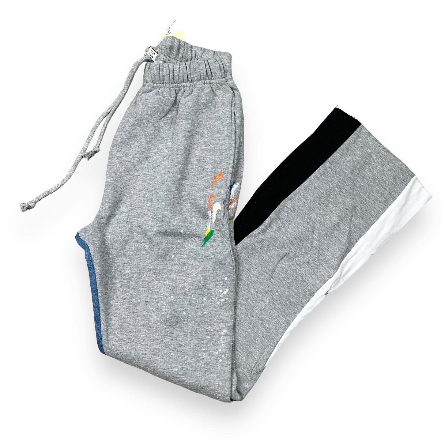 Mnml joggers store