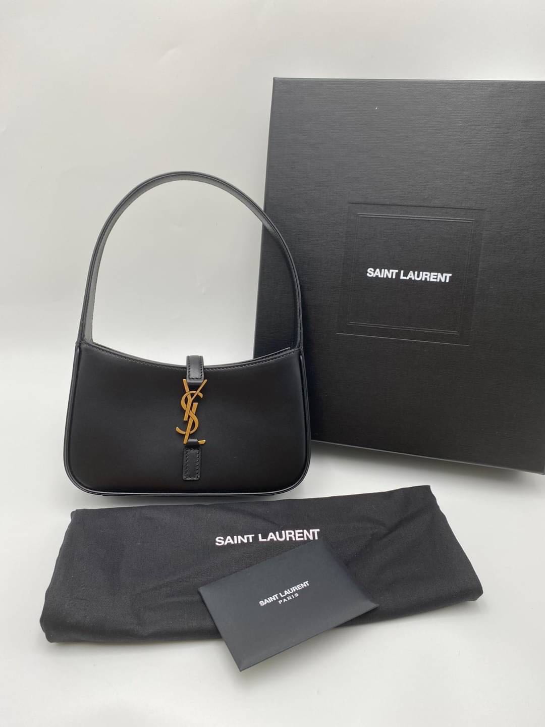 Ysl smooth leather online bag