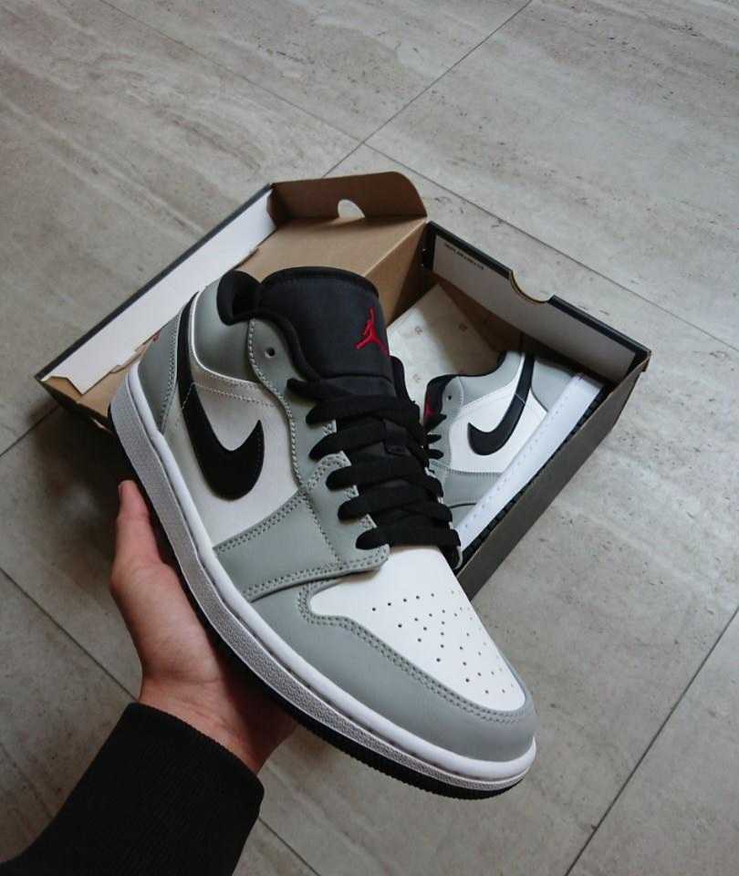 Air Jordan 1 Low Light Smoke Grey