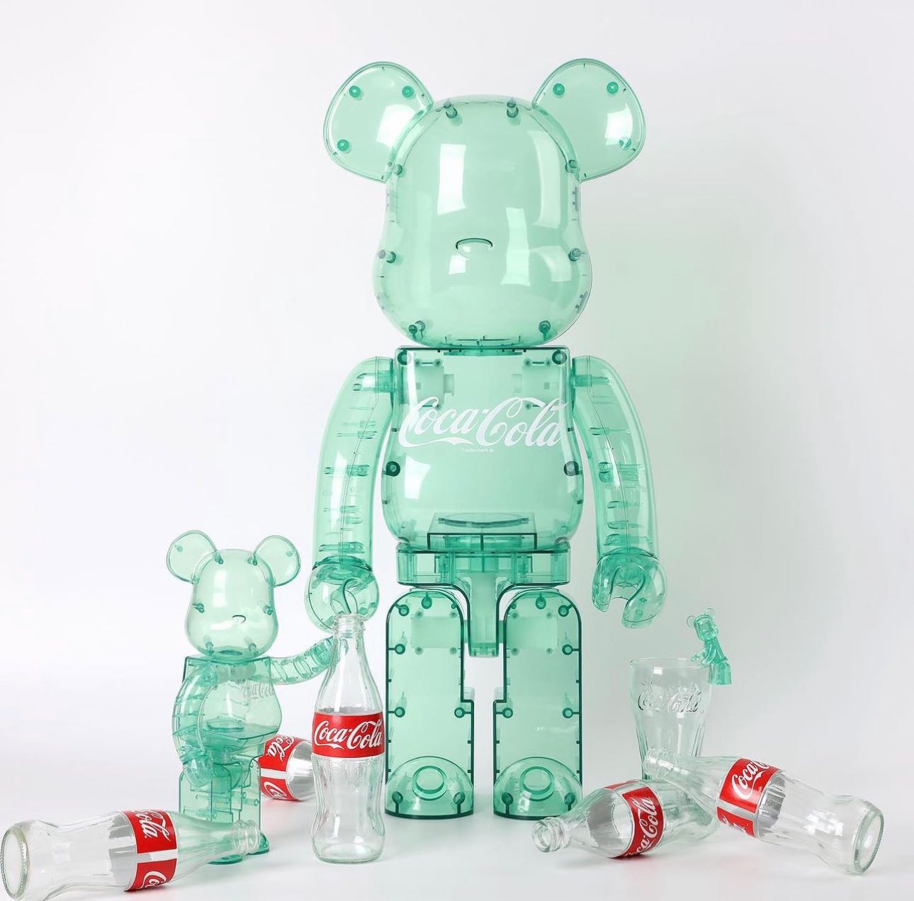 Be@rbrick Atmos Coca Cola georgia Green 100%+400% | LINE SHOPPING