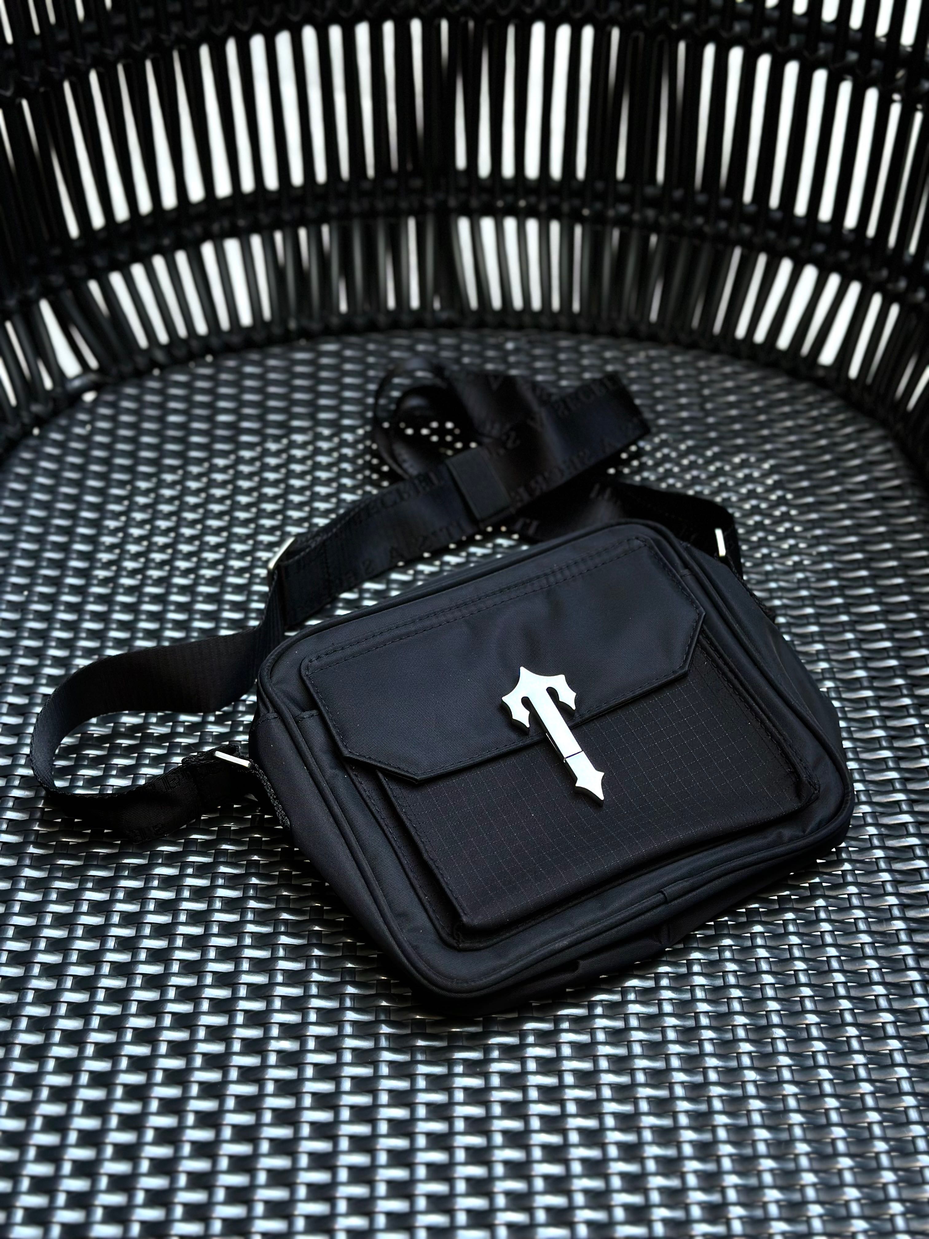 Trapstar t outlet pouch