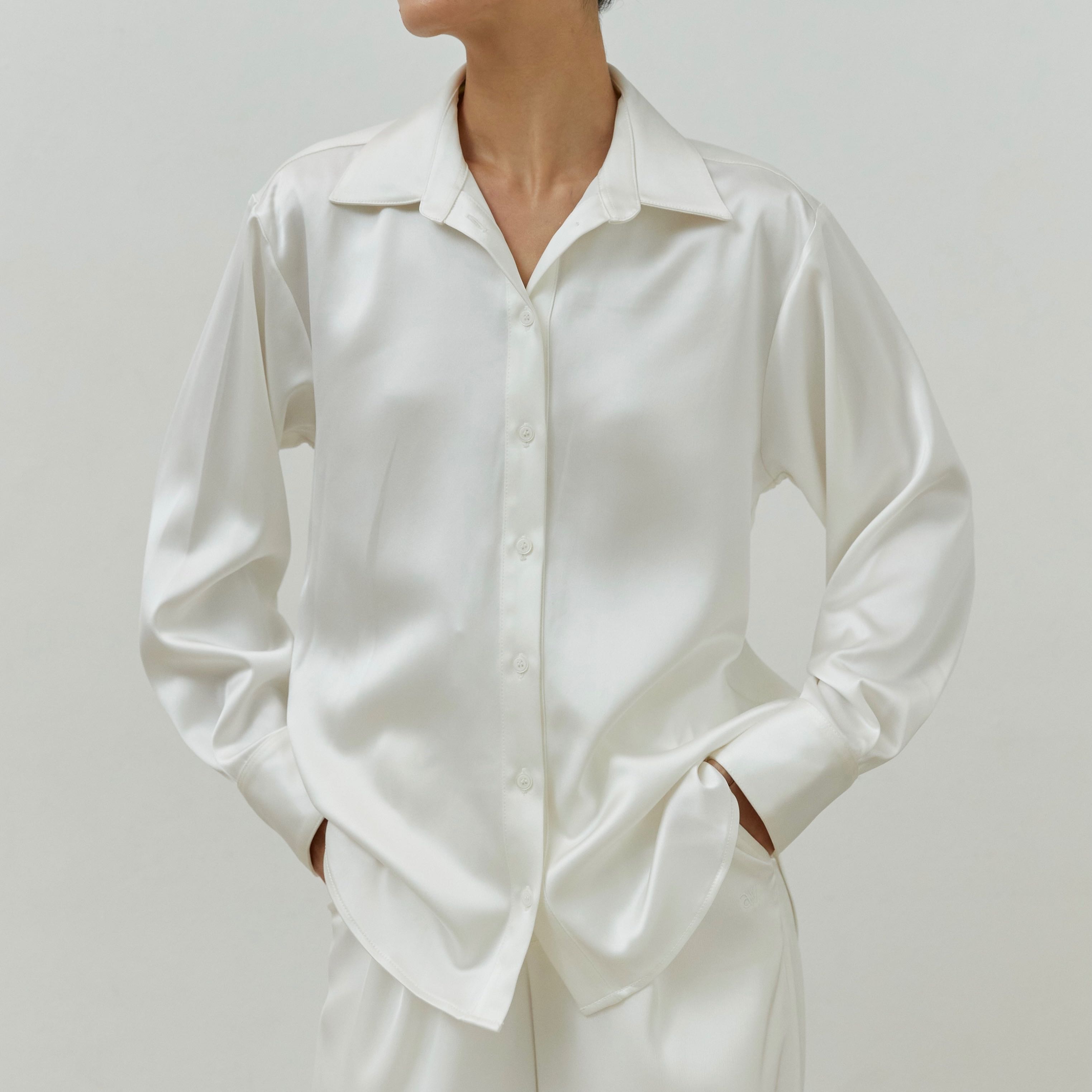 Essential Regular Fit Shirt in White Satin | LINE SHOPPING