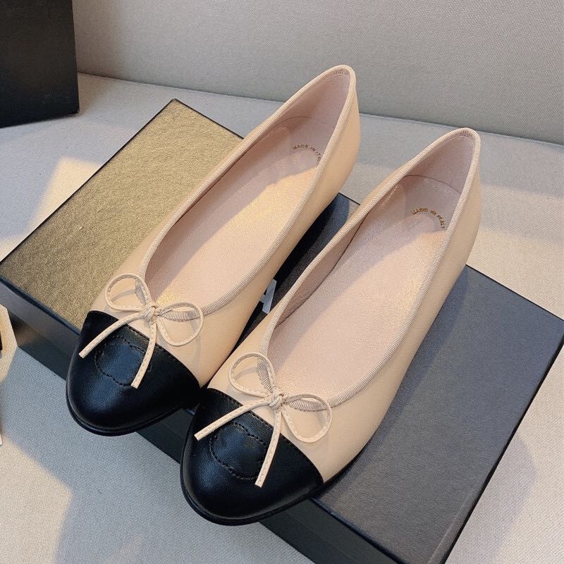 Chanel ballerina flats beige deals